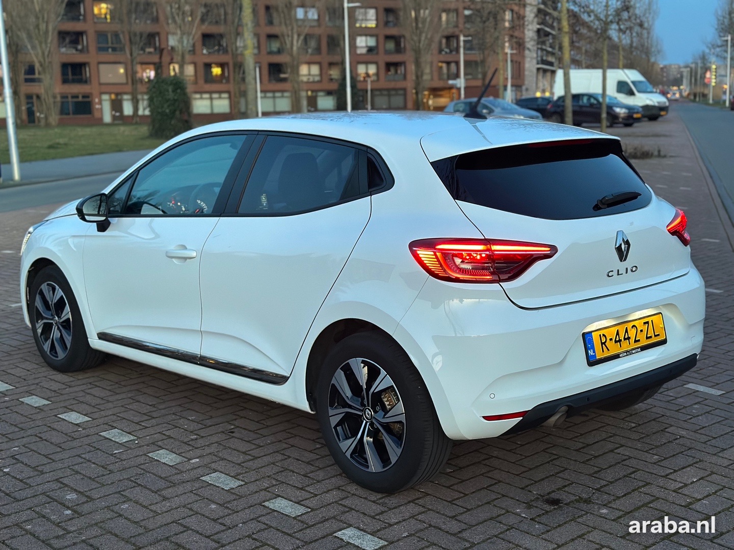 Renault Clio 1.0 • 91 pk 2022 foto 5 | araba.nl