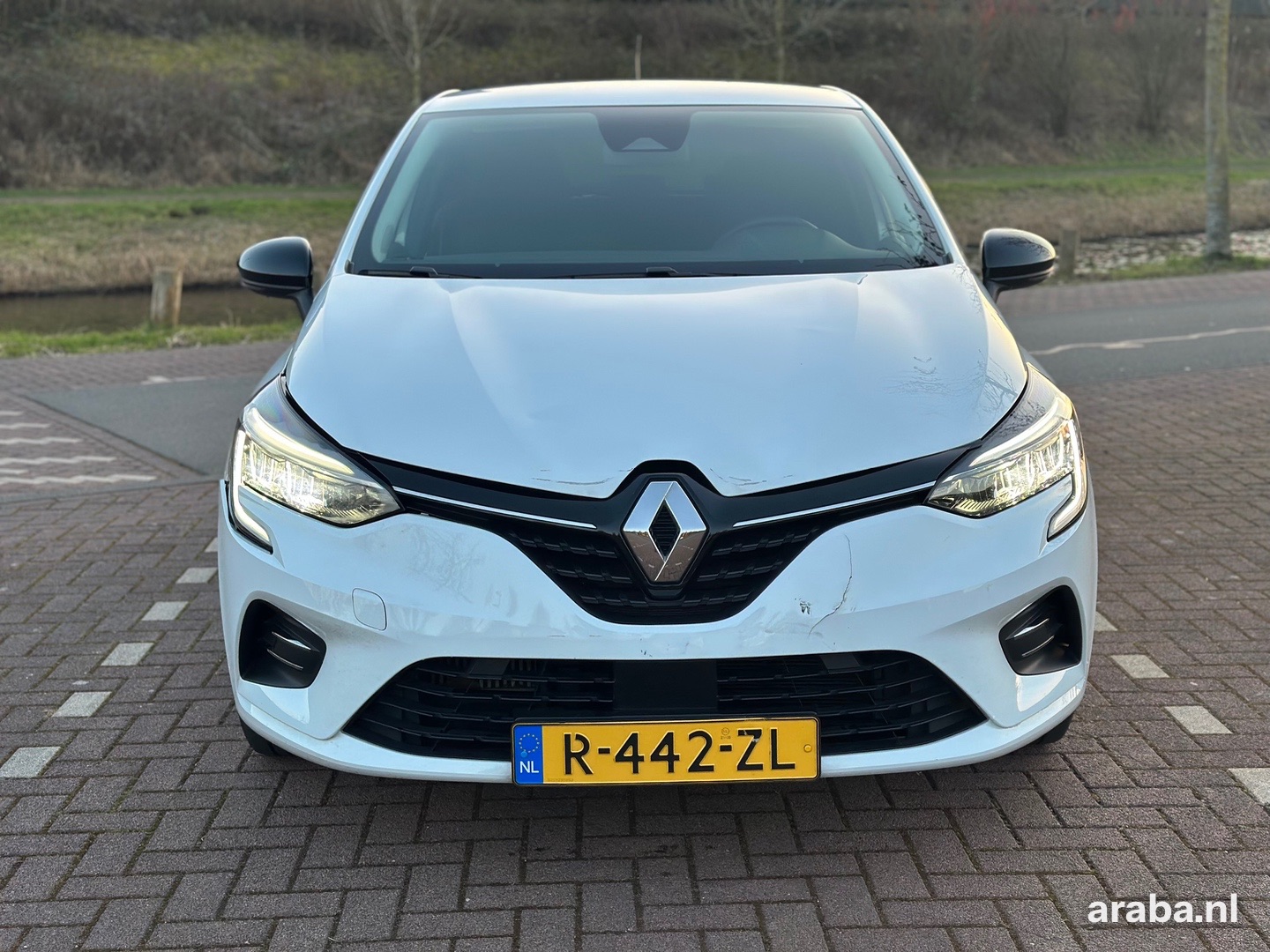 Renault Clio 1.0 • 91 pk 2022 foto 2 | araba.nl